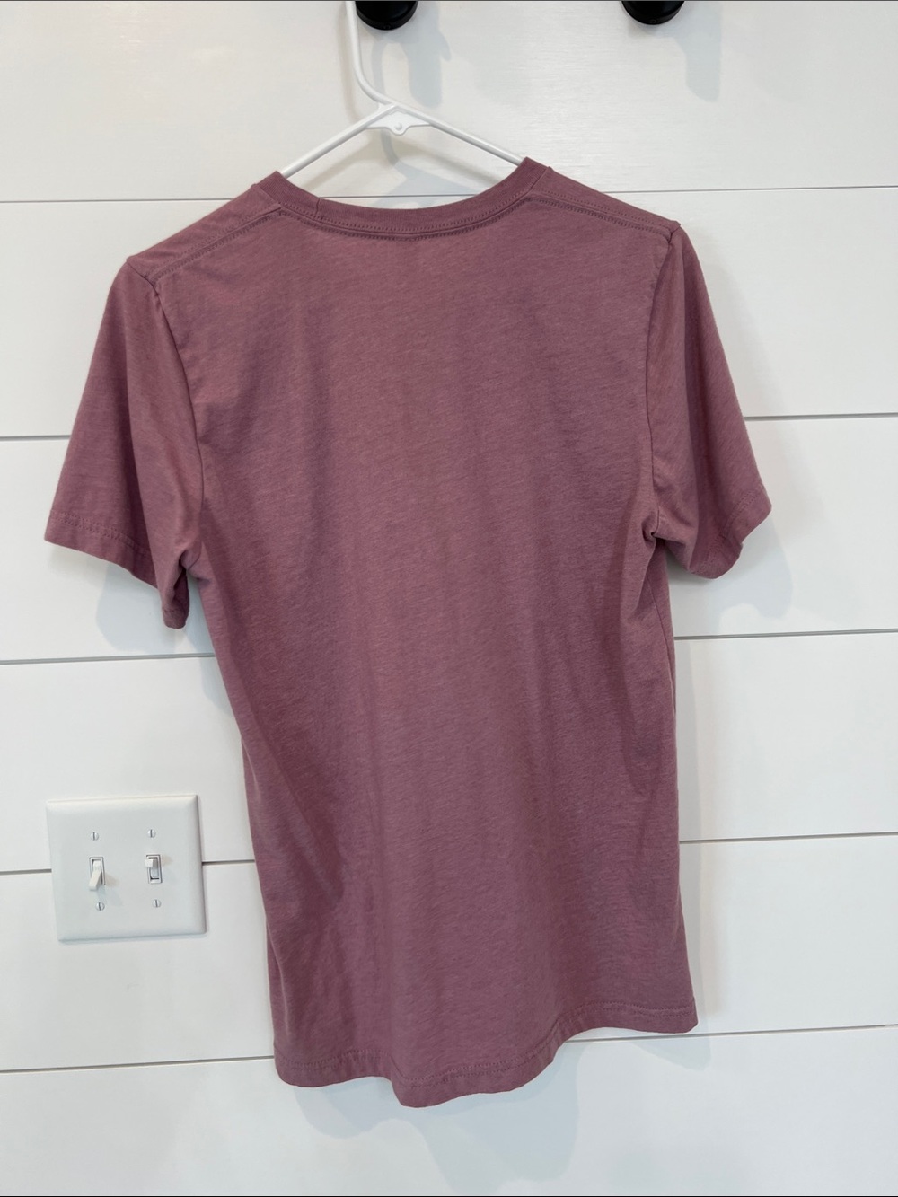 Bella Canvas Mauve 'Chasing Sunsets' Short Sleeve Tee - Picture 3 of 3